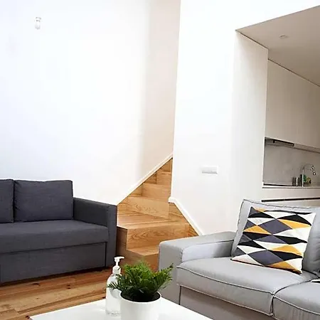 House Nobrega Of מלון